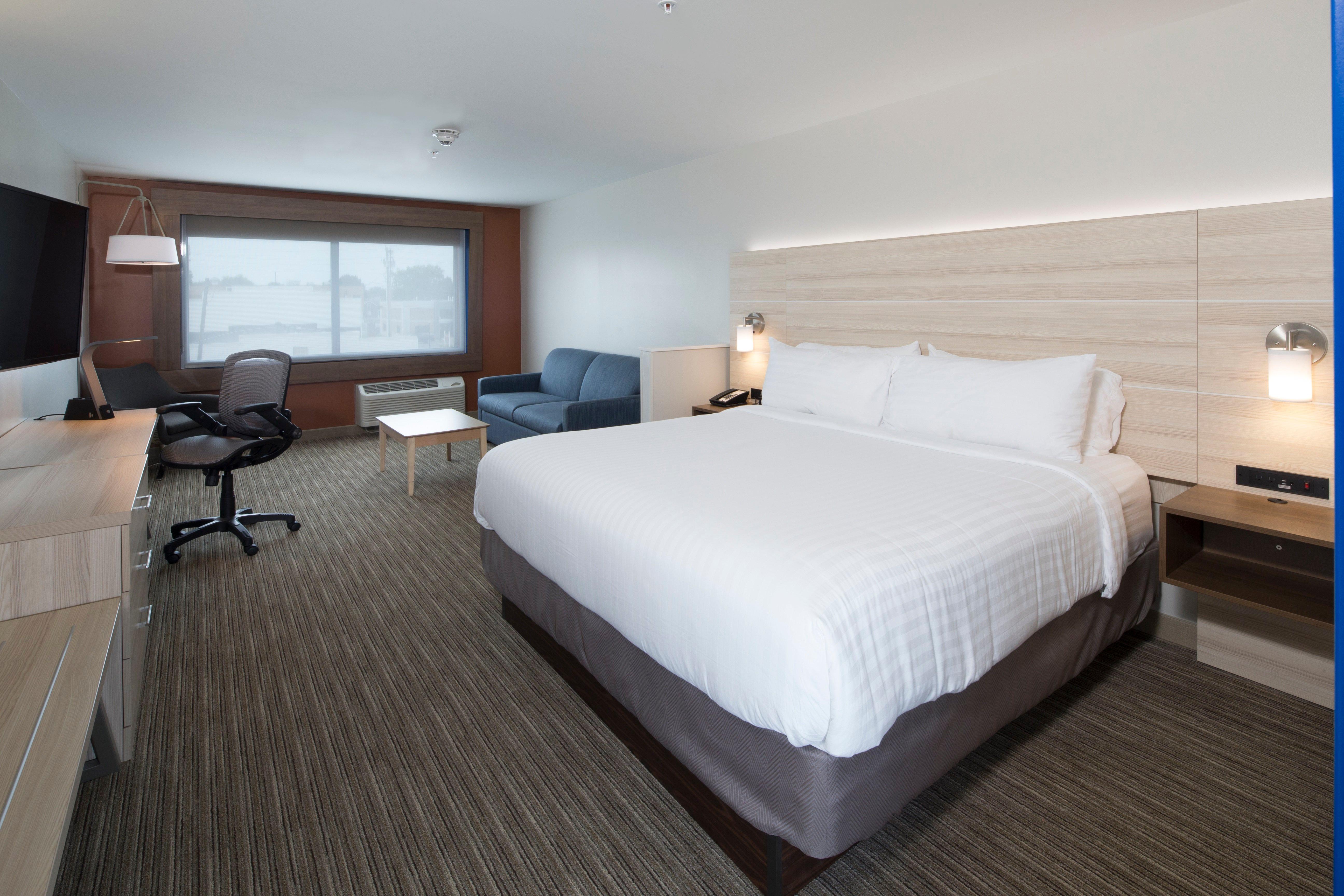 Holiday Inn Express & Suites - Auburn By Ihg Bagian luar foto