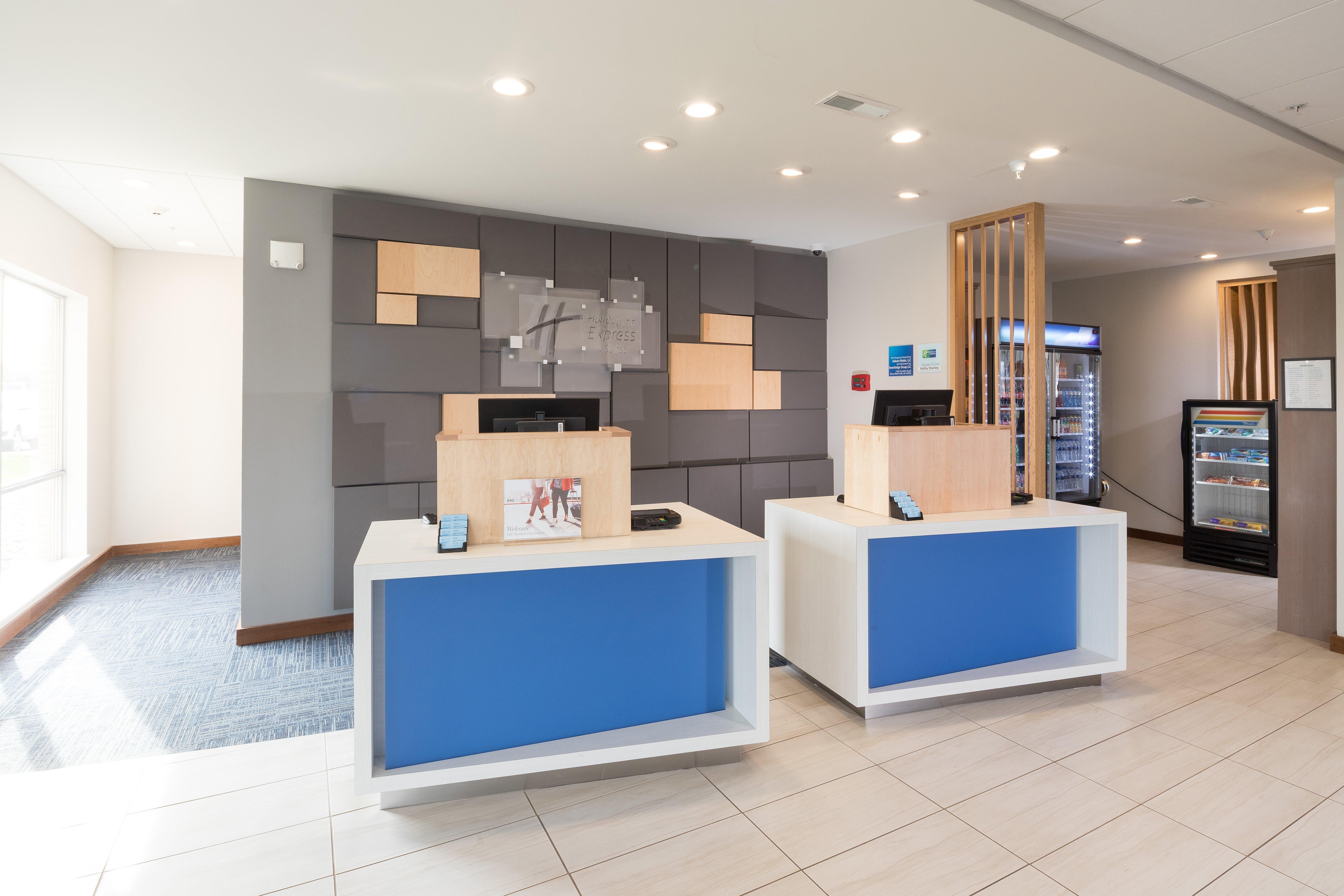 Holiday Inn Express & Suites - Auburn By Ihg Bagian luar foto
